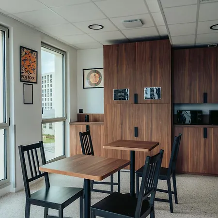 JOST Auberge de Jeunesse Bordeaux Gare St Jean