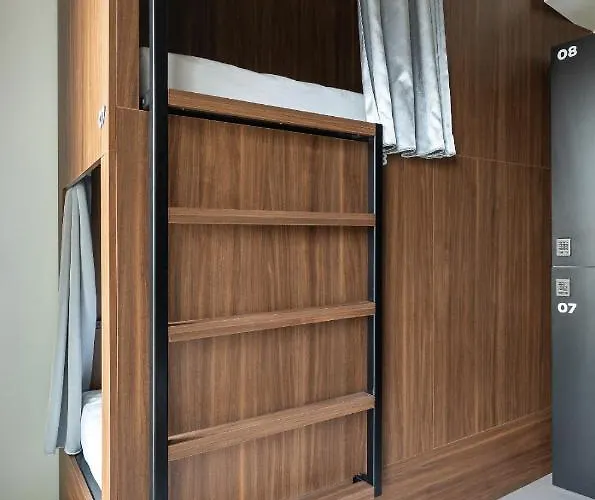 Jost Gare St Jean Auberge de jeunesse