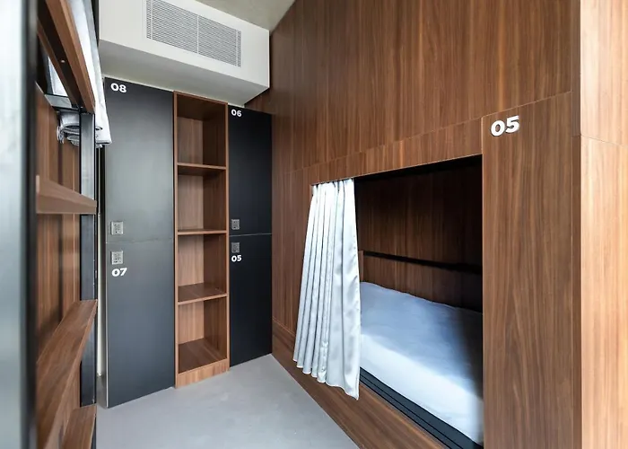 Jost Gare St Jean Auberge de jeunesse