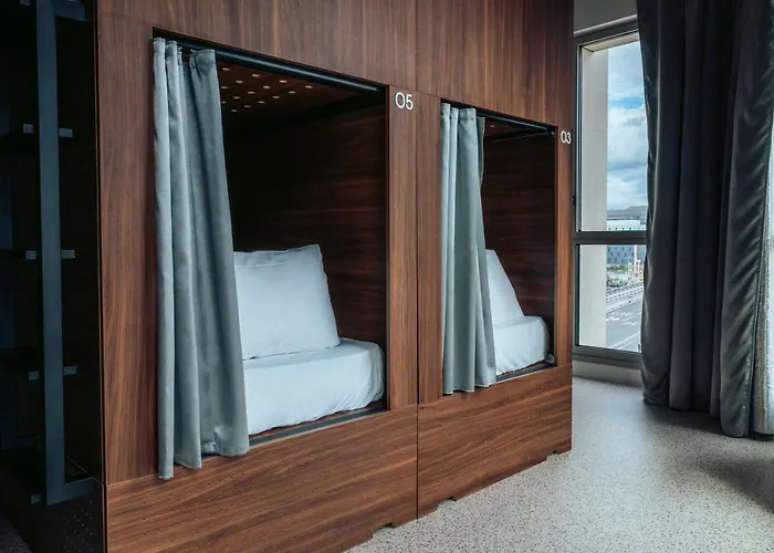 Jost Gare St Jean Auberge de jeunesse Bordeaux