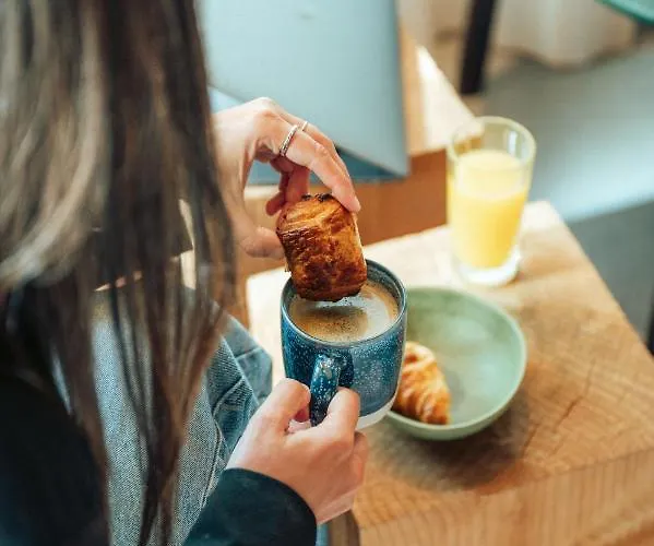 Jost Gare St Jean Auberge de jeunesse