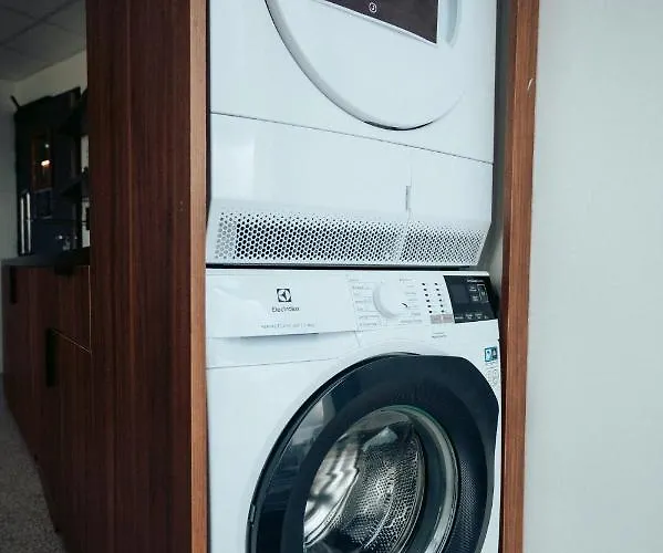 Jost Gare St Jean Auberge de jeunesse Bordeaux