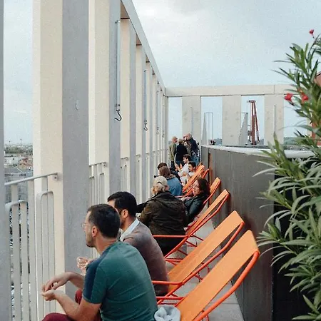 Hostel Jost Gare St Jean